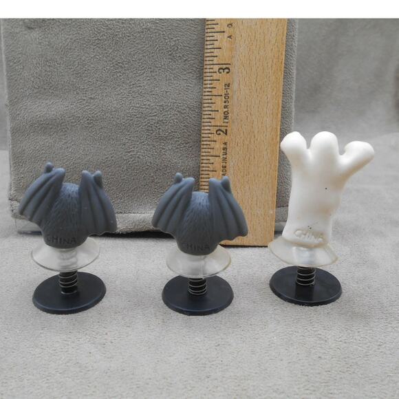 Vintage Halloween Spring Ups Jumping Mini Toy Pop-Up Lot: Ghost and Bats - Picture 5 of 7
